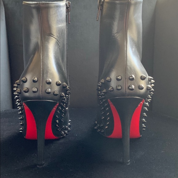Christian Louboutin Willetta Studded Booties 5 - Picture 7 of 7